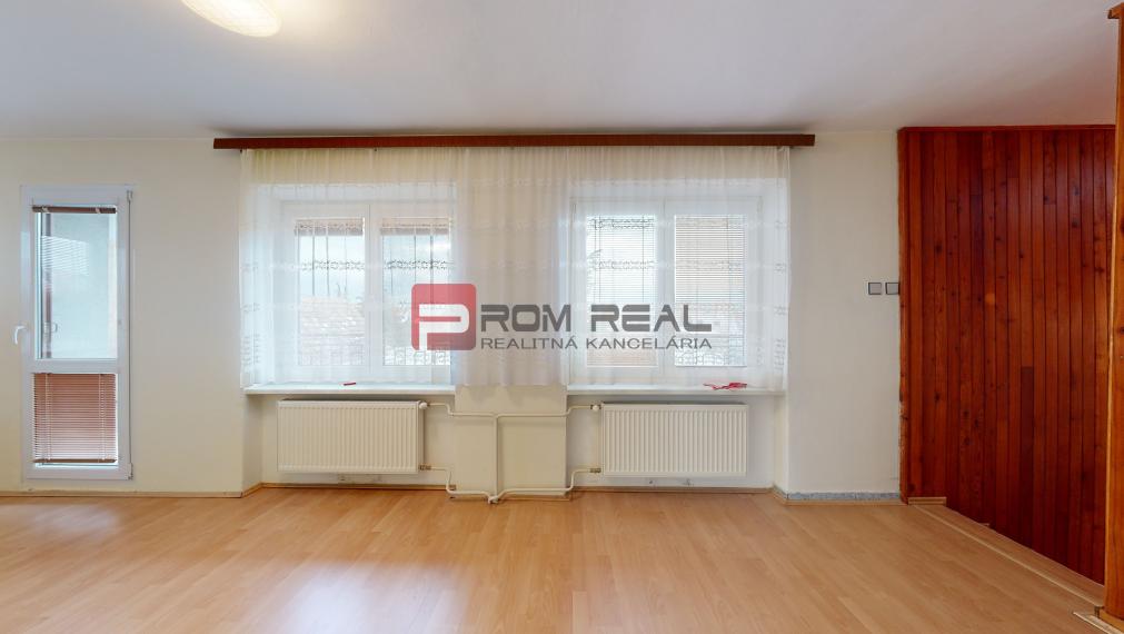 REZERVOVANÉ veľkého rodinného domu v centre Pezinka