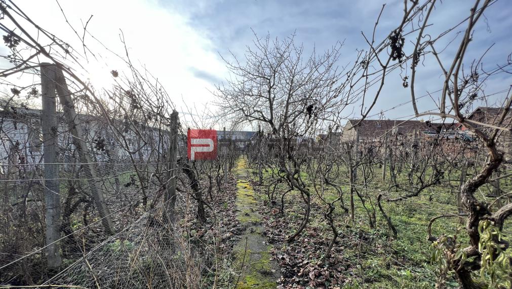 REZERVOVANÉ veľkého rodinného domu v centre Pezinka