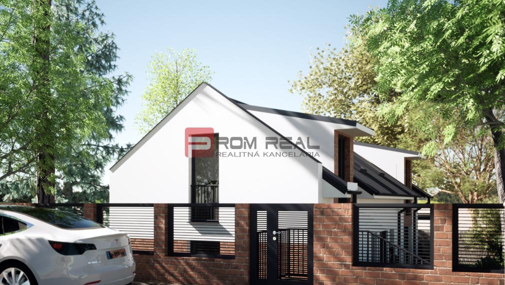 PREDANE pozemku so starým domom vhodný pre firmu CENTRUM