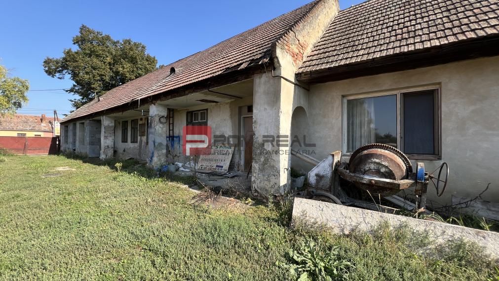 PREDAJ pozemku s projektom pre výstavbu 4 bytov VINIČNÉ