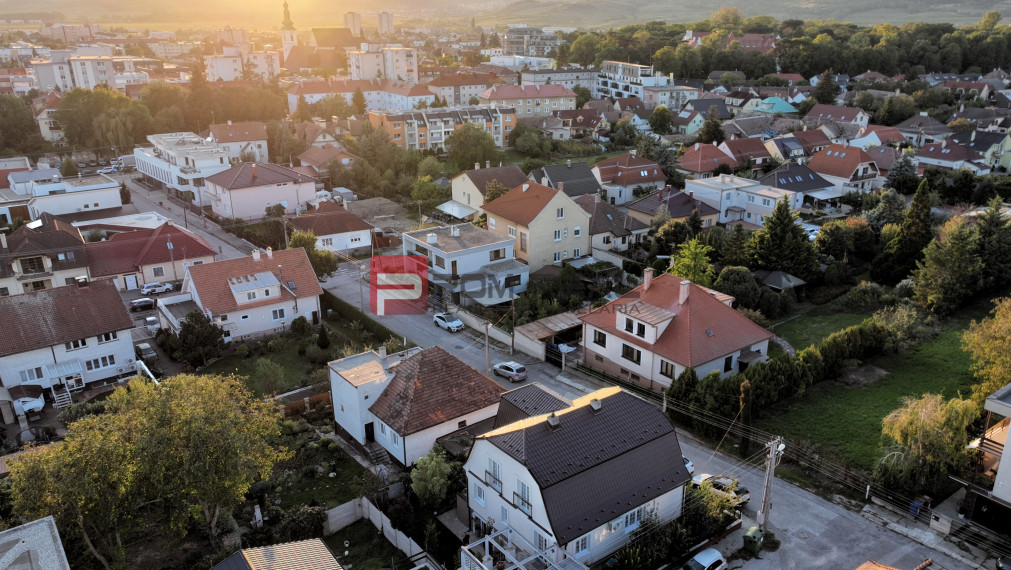 8 izbový rodinný dom PEZINOK