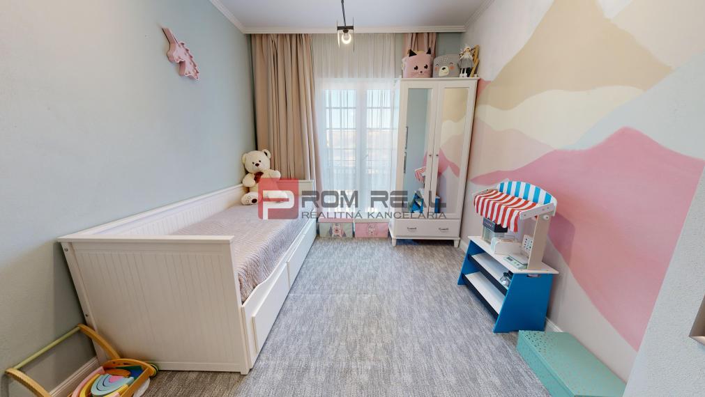 8 izbový rodinný dom PEZINOK