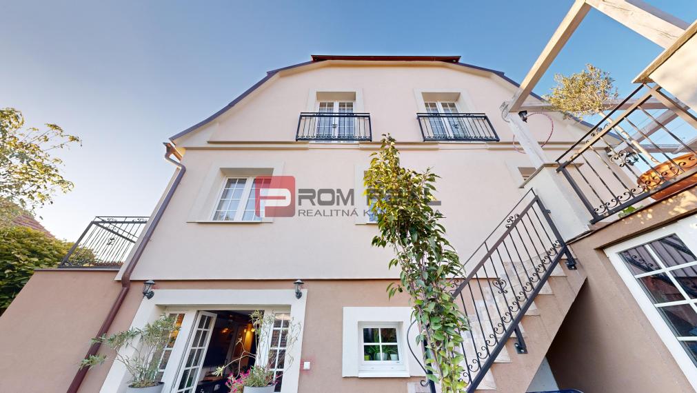 PREDAJ 8 izbový rodinný dom PEZINOK