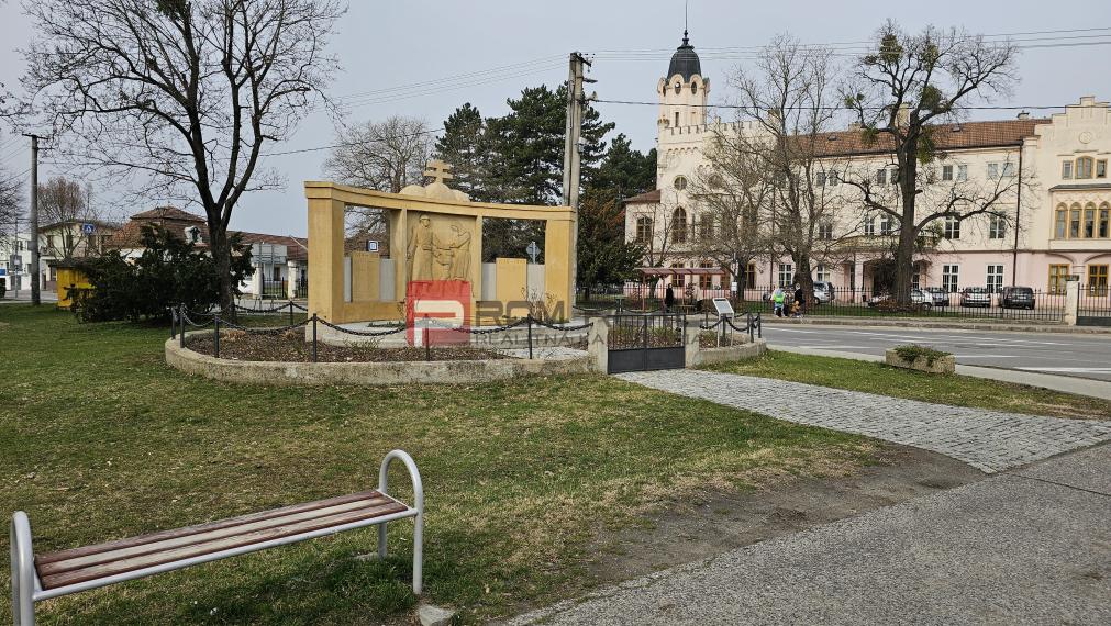 Na prenájom HĽADÁM BYT Ivanka pri Dunaji a okolie