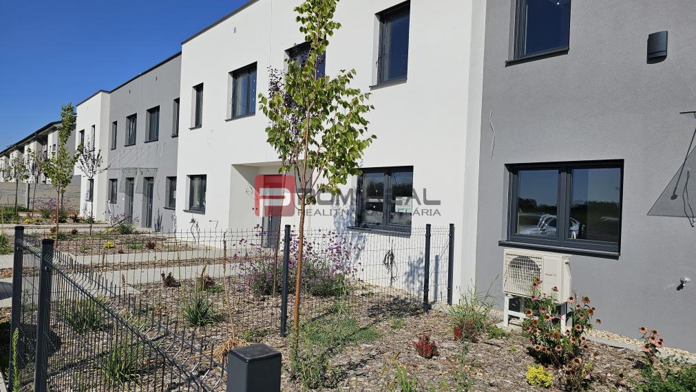 Rovinka - rodinný dom vo vyhľadávanej lokalite