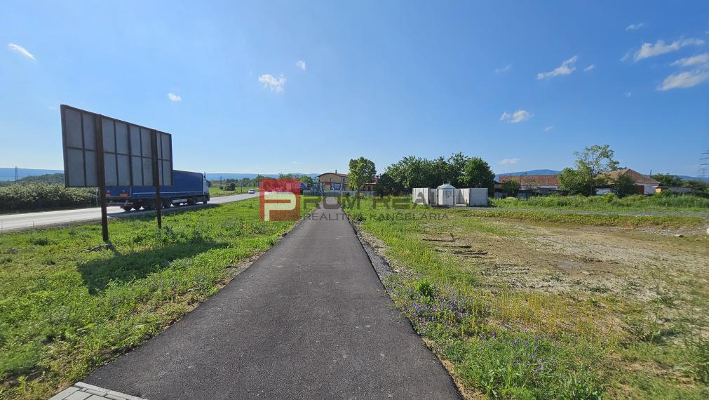 Na prenájom pozemok Pezinok 5063m2