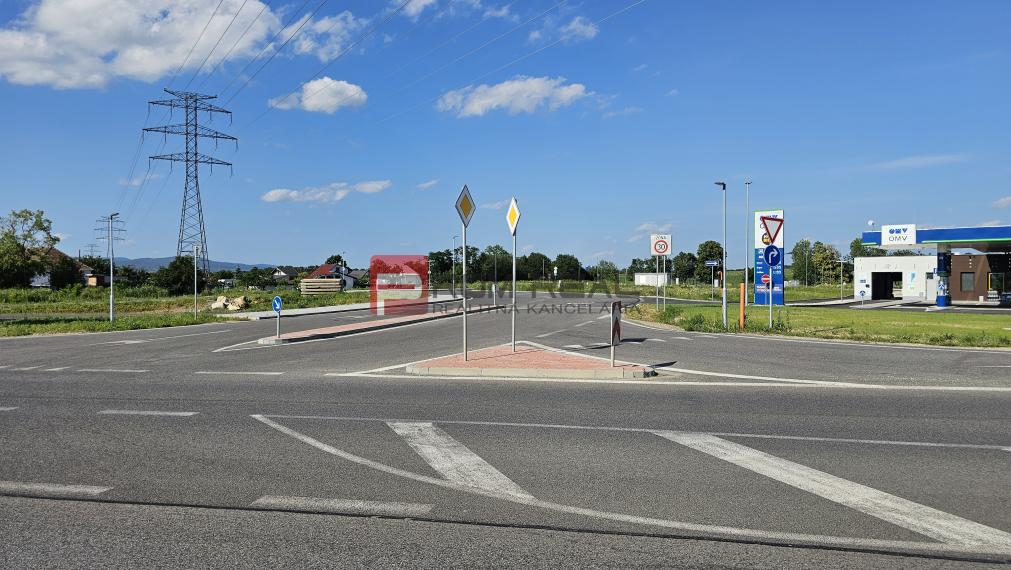 Na prenájom pozemok Pezinok 3118m2