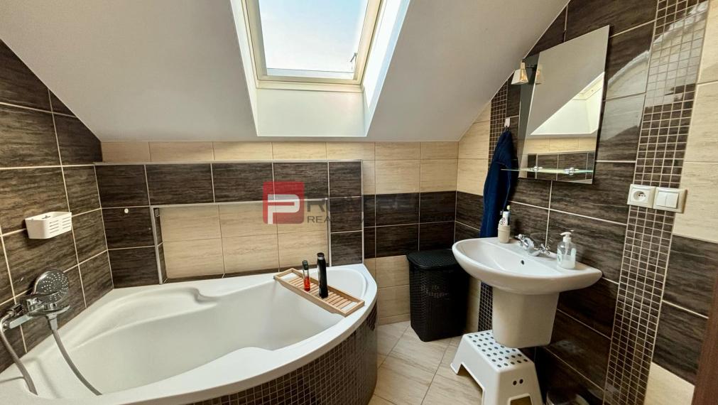 Predaj 2-izb. bytu so záhradkou - Šamorín