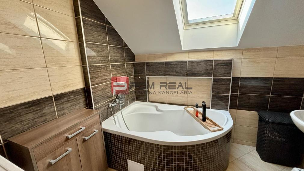 Predaj 2-izb. bytu so záhradkou - Šamorín