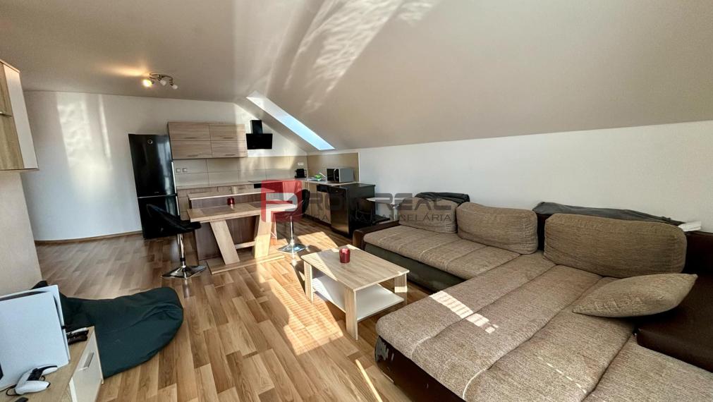 Predaj 2-izb. bytu so záhradkou - Šamorín