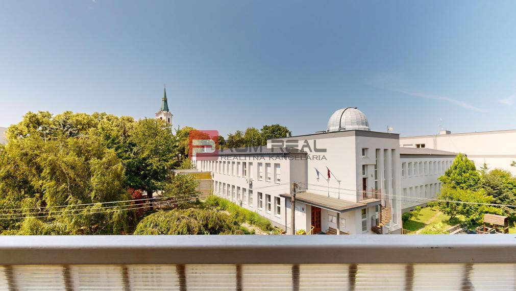 na PRENÁJOM  zariadený 2 izbový byt priamo v centre mesta Senec
