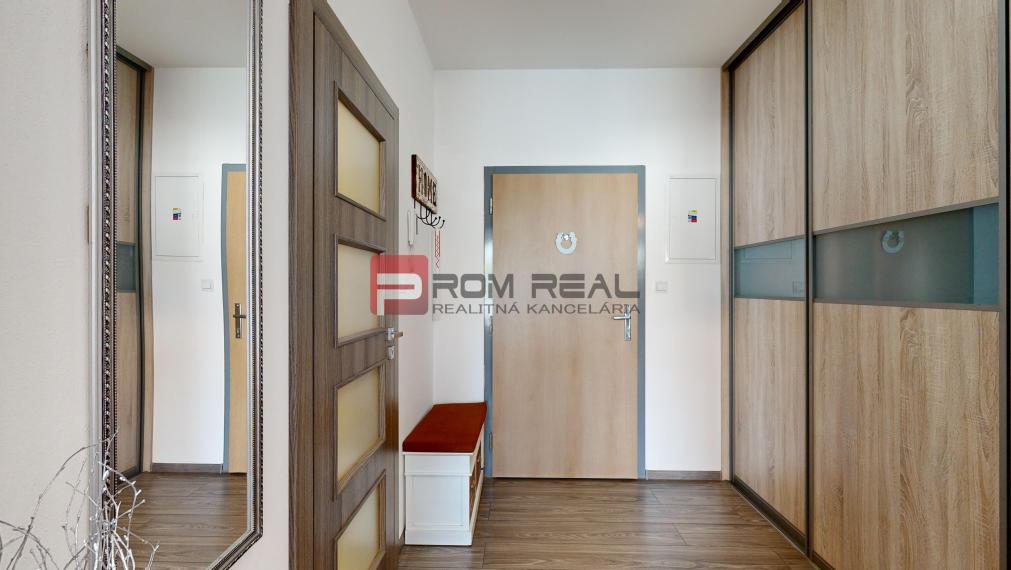 na PRENÁJOM  zariadený 2 izbový byt priamo v centre mesta Senec