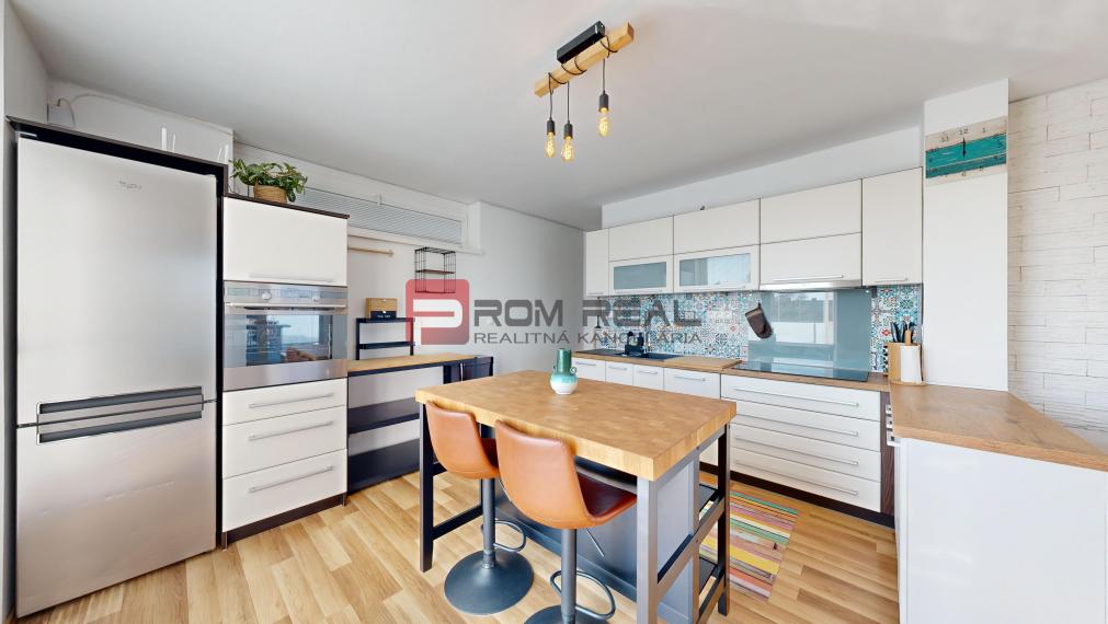 Na PRENÁJOM 2 izbový byt s dvomi terasami vo výbornej lokalite Bratislava - Vrakuňa v bytovom dome vila Lujza