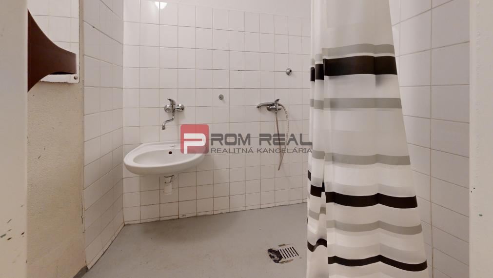 AMEX PARK - budova APB1- sklad č. 0.14