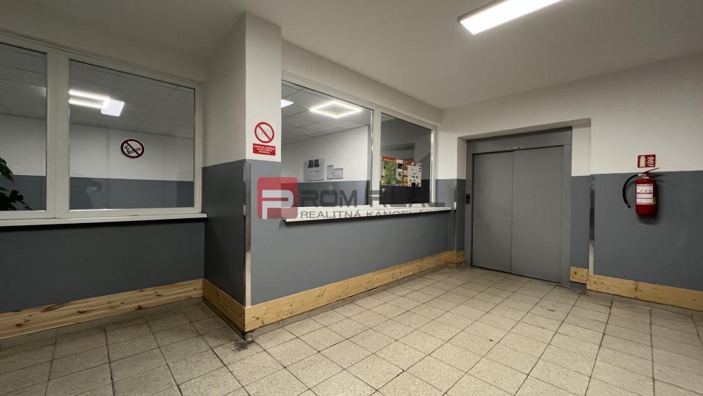 AMEX PARK - budova APB II - skladový priestor č. 3.10