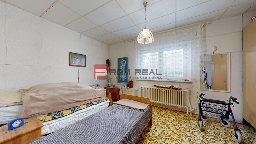 Na PREDAJ rodinný dom vo výbornej lokalite Bratislava - Ružinov