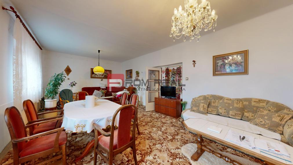 Na PREDAJ rodinný dom vo výbornej lokalite Bratislava - Ružinov