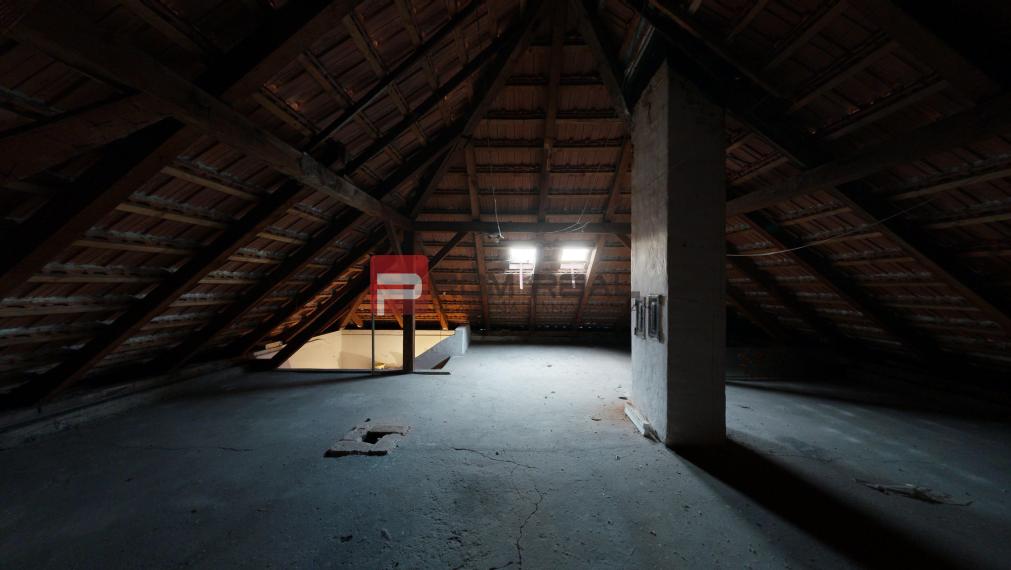 Na PREDAJ rodinný dom vo výbornej lokalite Bratislava - Ružinov