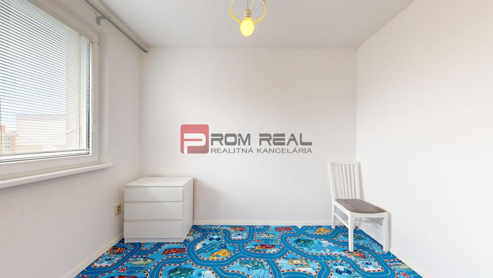 REZERVOVANÉ Praktický 4i byt na predaj