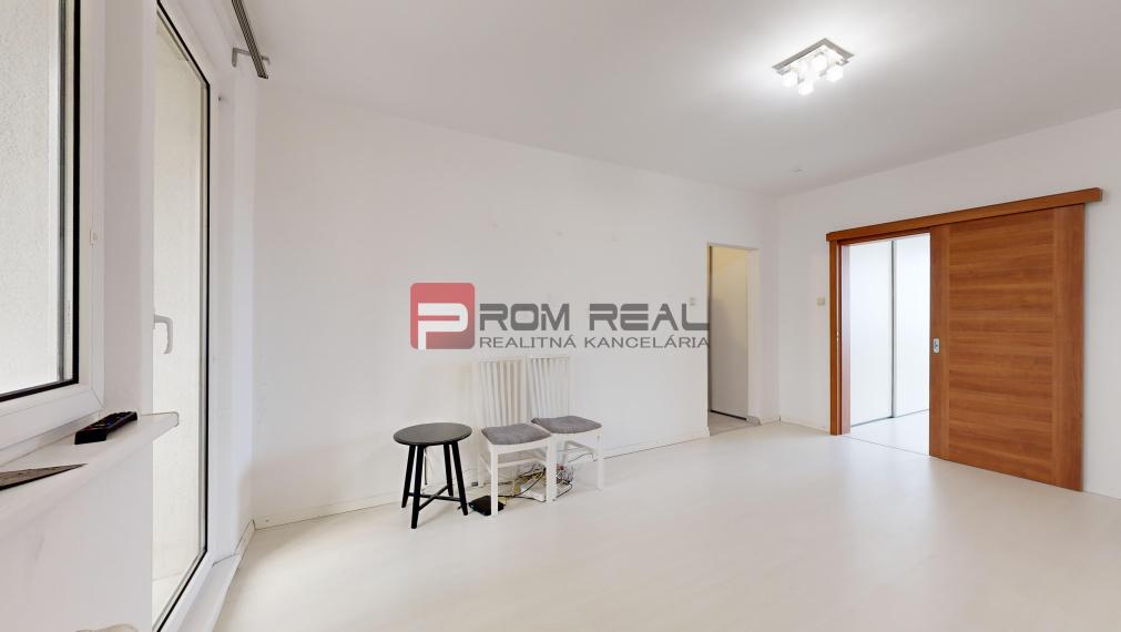 REZERVOVANÉ Praktický 4i byt na predaj