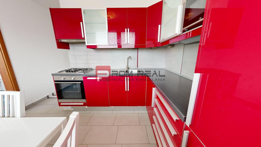 REZERVOVANÉ Praktický 4i byt na predaj