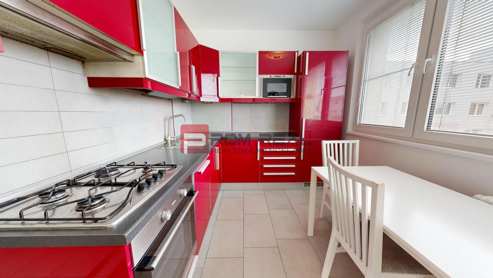 REZERVOVANÉ Praktický 4i byt na predaj