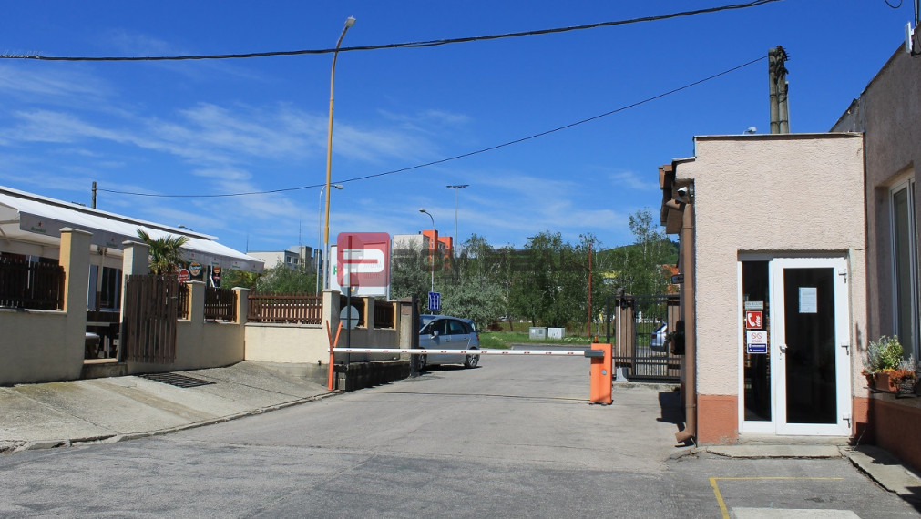 AMEX PARK - parkovacie miesta