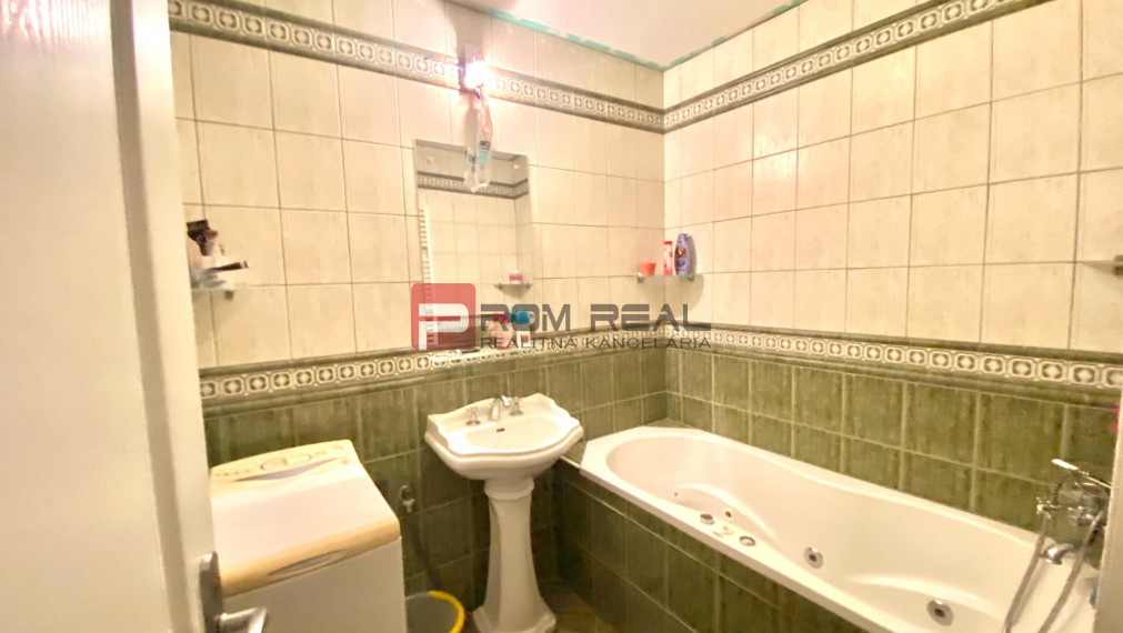 Priestranný 2-izbový mezonet na prenájom - Svätý Jur