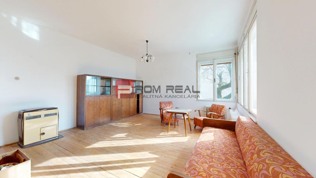 PREDAJ rodinný dom Slovenský Grob okres PEZINOK