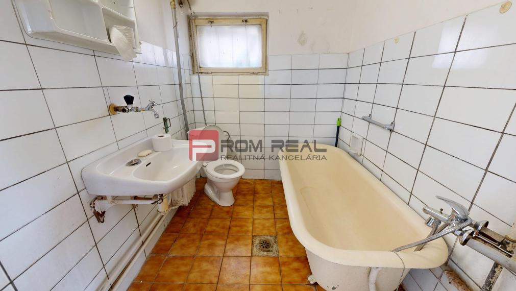 PREDAJ rodinný dom Slovenský Grob okres PEZINOK