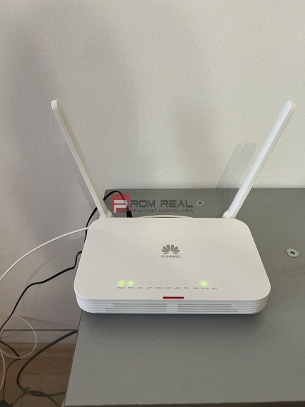 PRENÁJOM Slnečný 1-izbový byt so samostatnou kuchyňou + Net