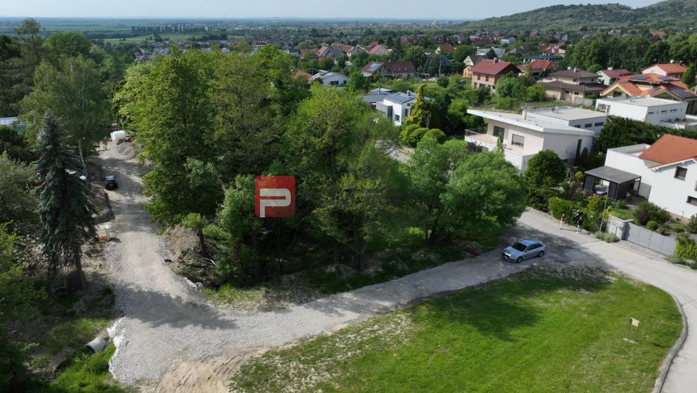 PREDAJ - Stavebný pozemok v obci Marianka