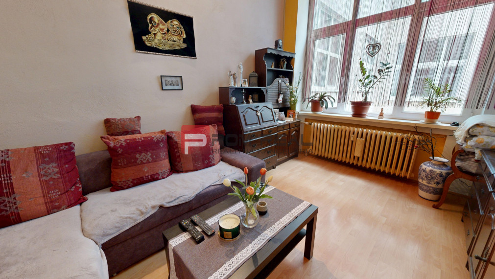 Na PREDAJ byt rozdelený na dve bytové jednotky Staré Mesto