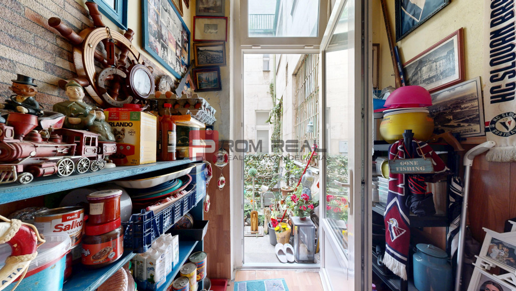 Na PREDAJ byt rozdelený na dve bytové jednotky Staré Mesto