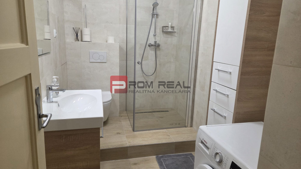 Na prenájom 2. izbový byt v Novom Meste