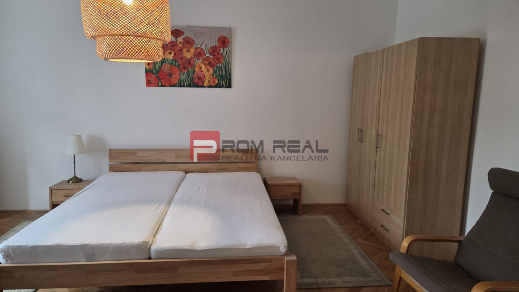Na prenájom 2. izbový byt v Novom Meste