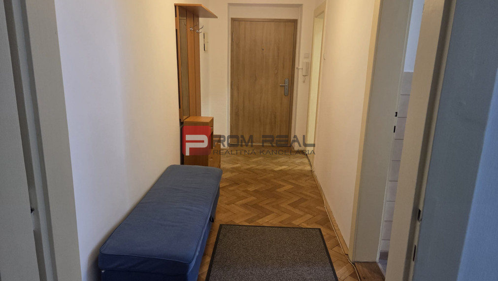 Na prenájom 2. izbový byt v Novom Meste