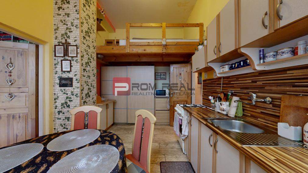 Na PREDAJ byt rozdelený na dve bytové jednotky Staré Mesto