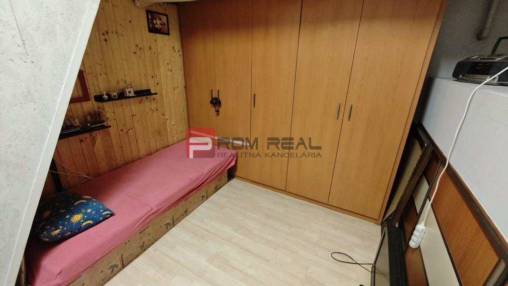 Na PREDAJ byt rozdelený na dve bytové jednotky Staré Mesto