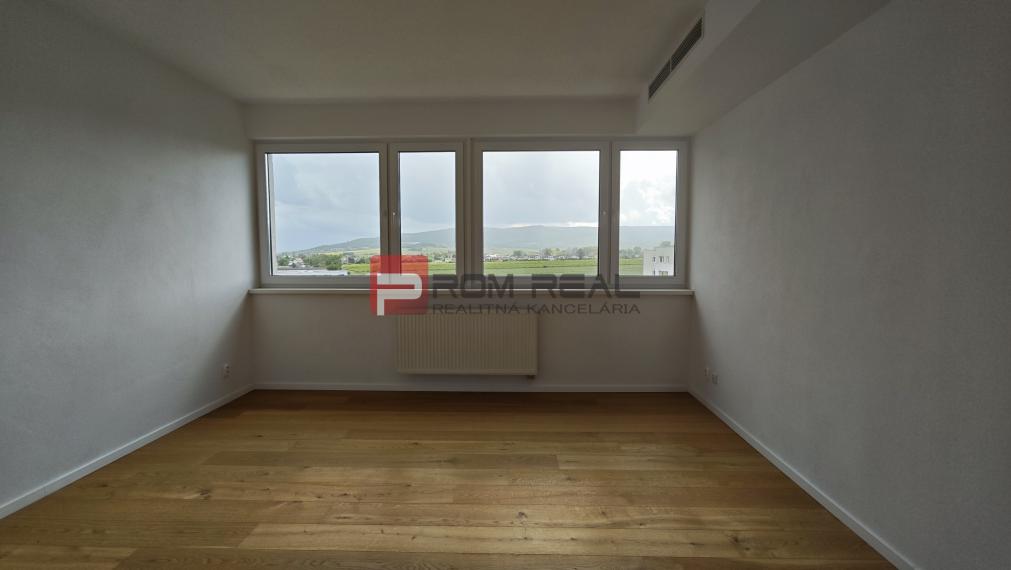 Sale Three bedroom apartment, Three bedroom apartment, Obchodná, Pezin