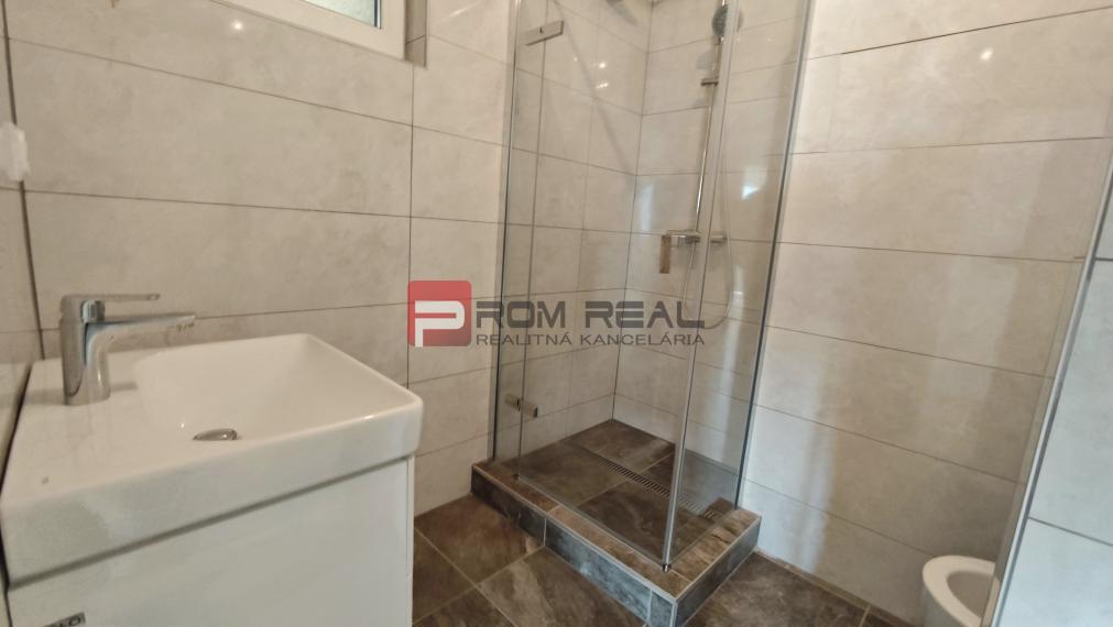 Sale Three bedroom apartment, Three bedroom apartment, Obchodná, Pezin