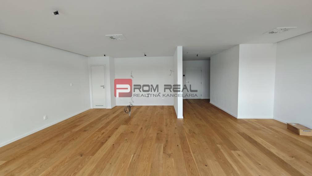 Sale Three bedroom apartment, Three bedroom apartment, Obchodná, Pezin