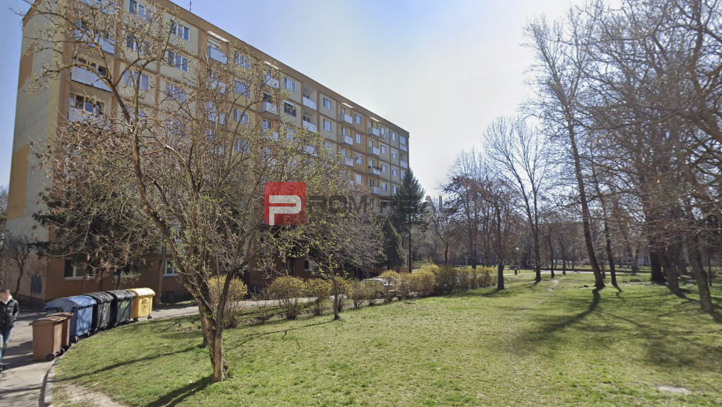 PREDAJ - 3i byt v Ružinove časť Trávniky