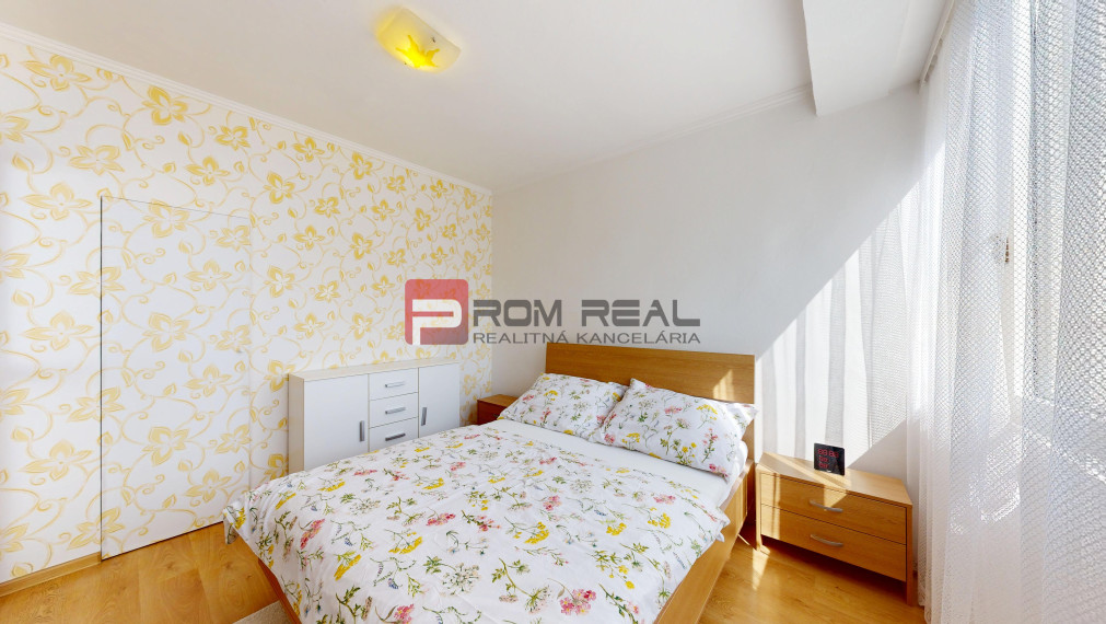 Na PREDAJ 3 izbový  byt priamo v centre mesta Pezinok