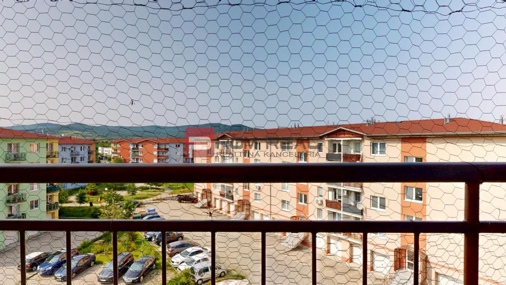 PREDAJ 4 izbový byt 2 balkóny