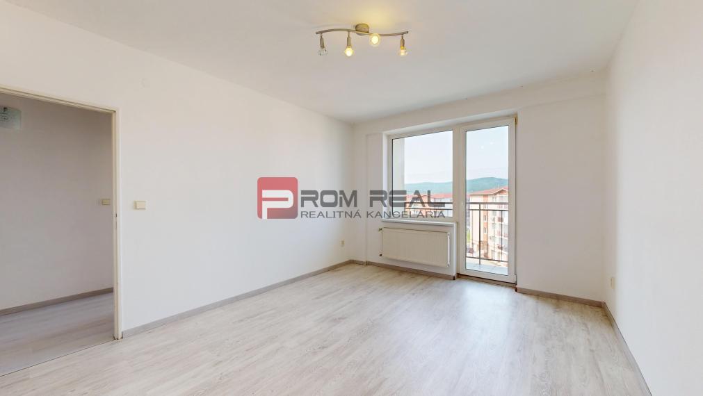 PREDAJ 4 izbový byt 2 balkóny