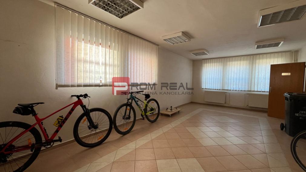 Na prenájom výrobný / administratívny objekt Pezinok Grinava