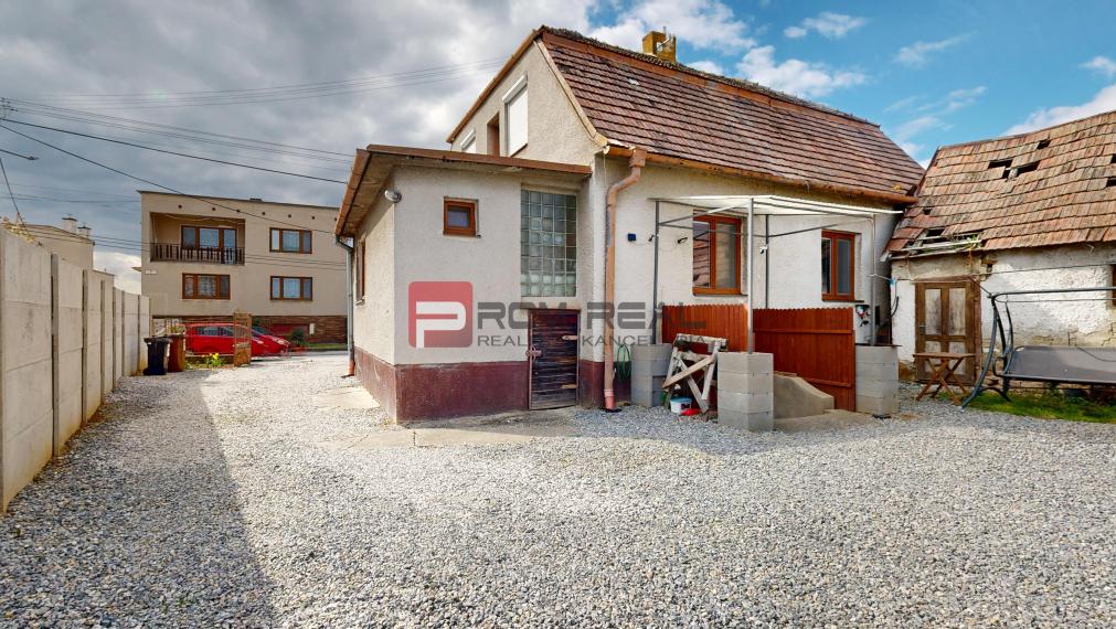 Na predaj rodinný dom s pivnicou a pekným pozemkom