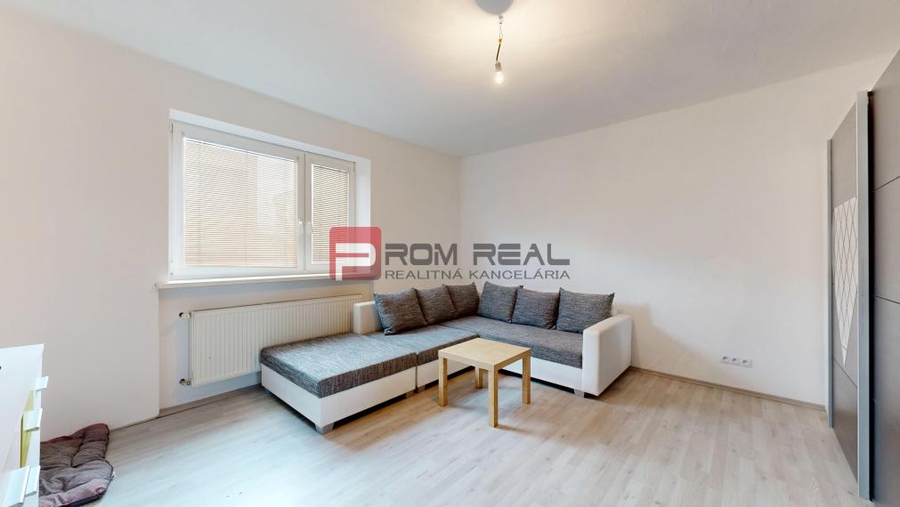 Na predaj rodinný dom s pivnicou a pekným pozemkom