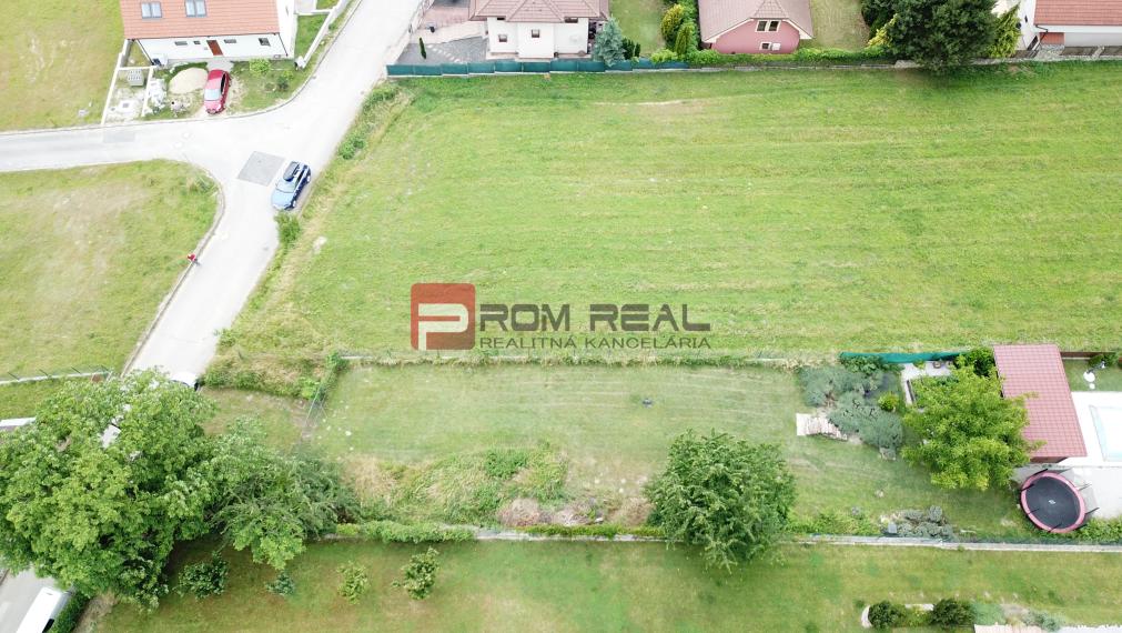 Nádherný pozemok 632 m2 s výhľadom na Alpy Marianka